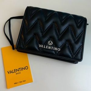 Valentino black wallet (never used)